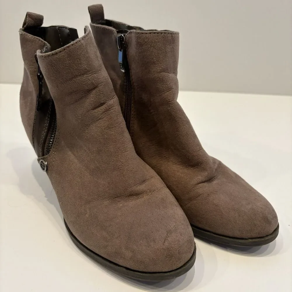 Liz Claiborne Boots Women‎ Booties Brown Suede Zipper Accent 7.5 M